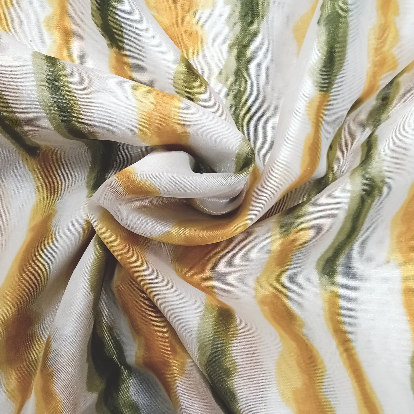 Dola Stripes Saree | Shanthi Boutique