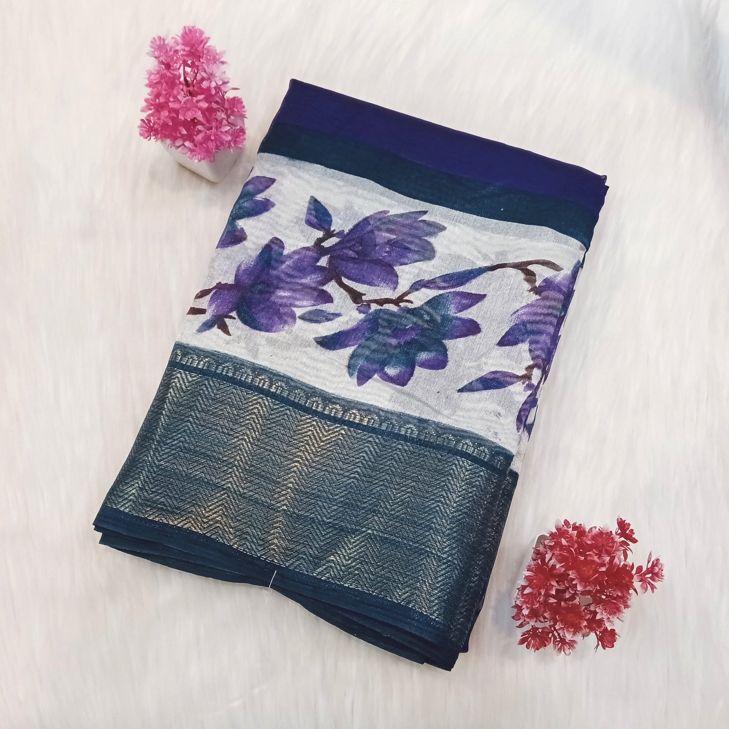 Dola Floral Pattern Saree | Shanthi Boutique