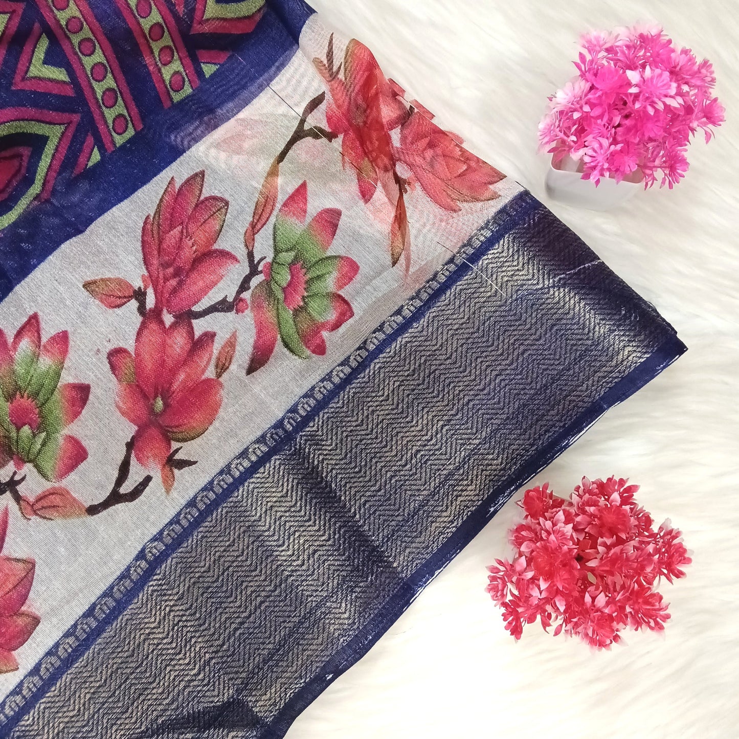 Dola Floral Pattern Saree | Shanthi Boutique