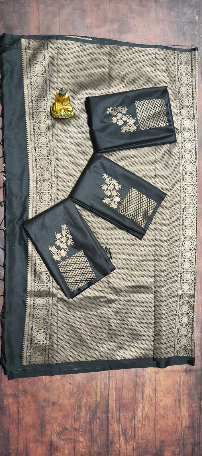 Border Less Saree | BL01