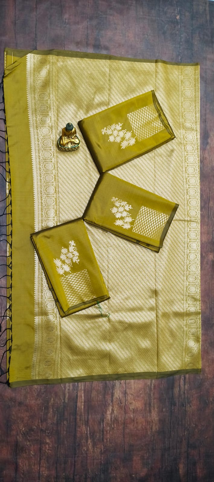 Border Less Saree | BL01