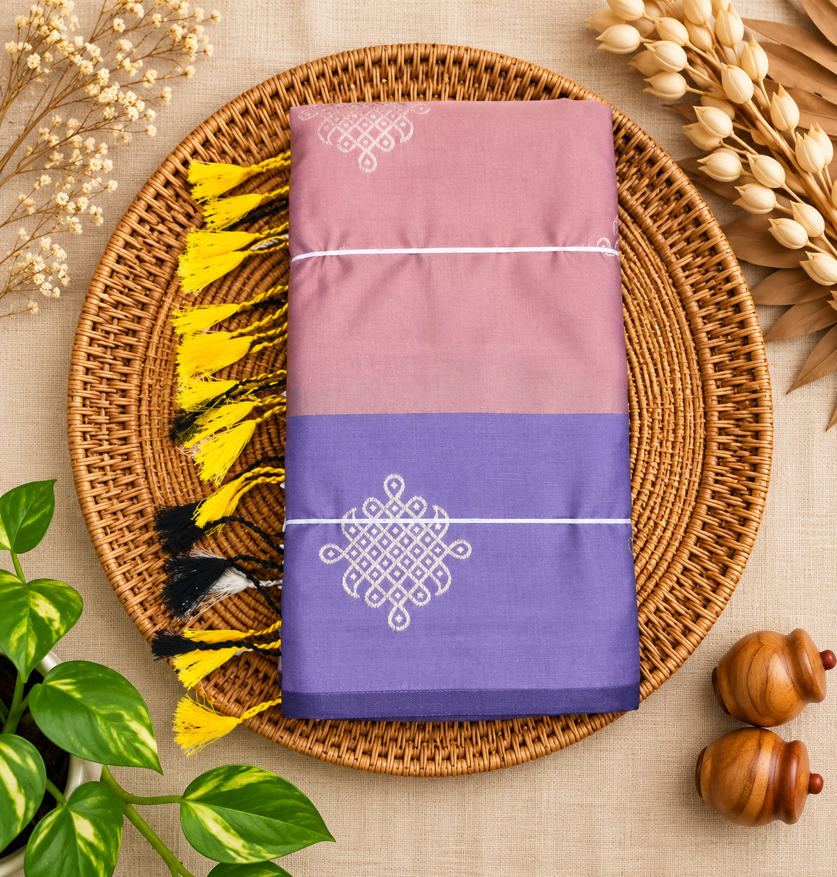 Dusky pink & lavender premium Kolam saree with contrast border and tassels