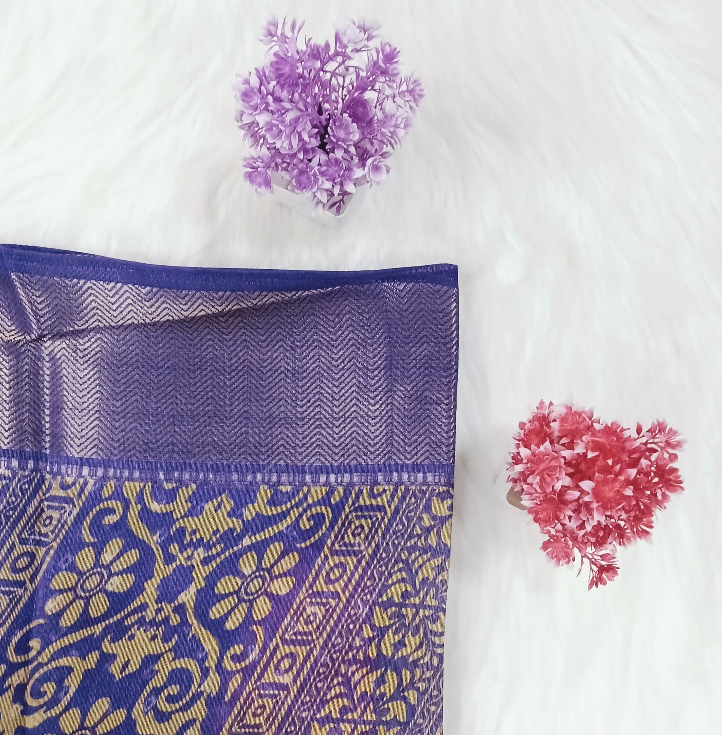 Dola Dots Saree | Shanthi Boutique