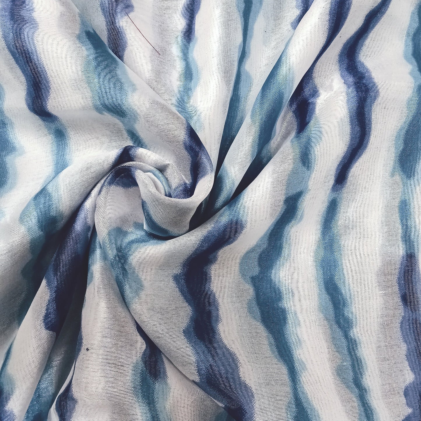 Dola Stripes Saree | Shanthi Boutique