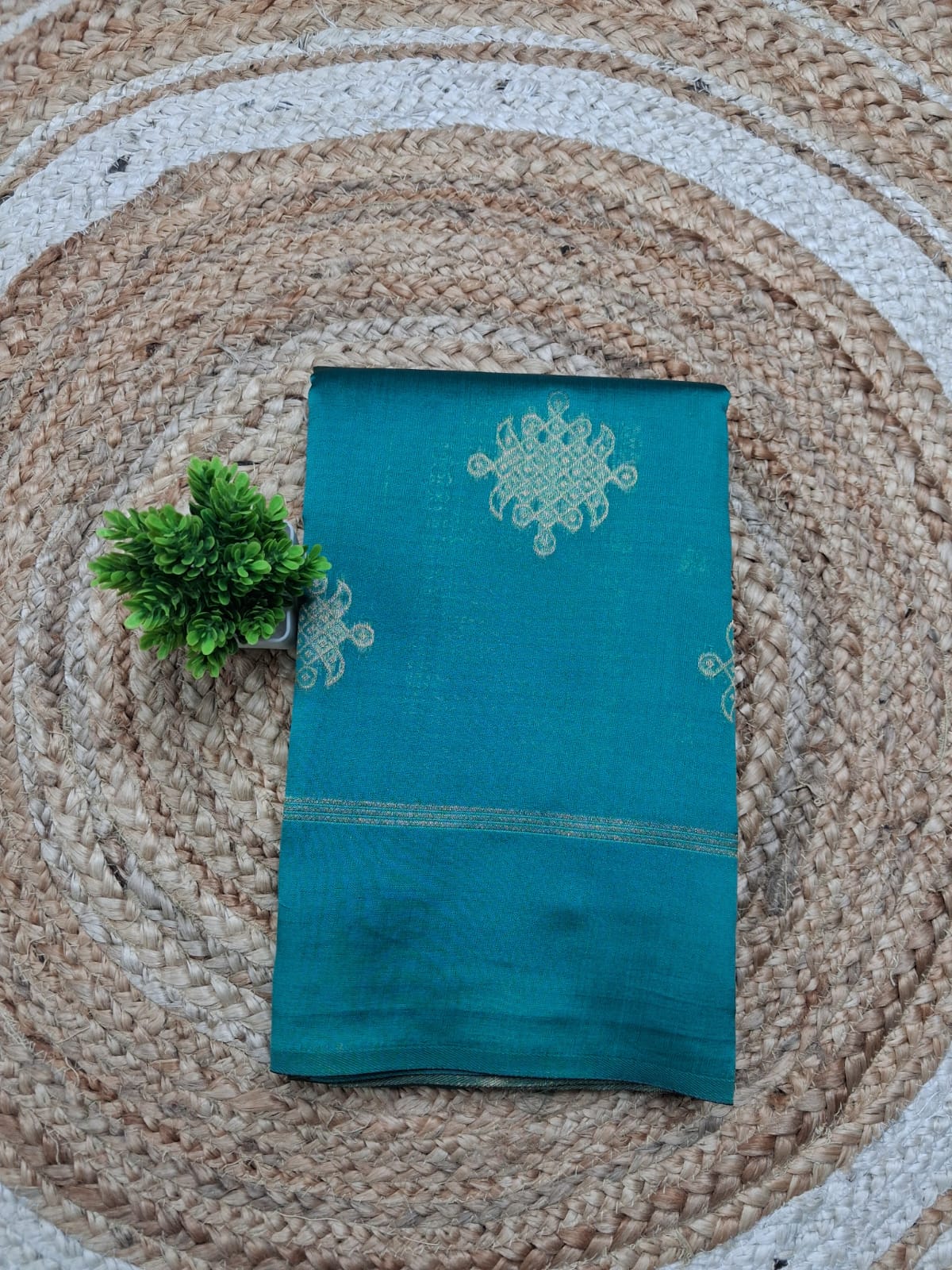 Kolam Soft Silk Saree with Zari Weaving | Rexona Main image