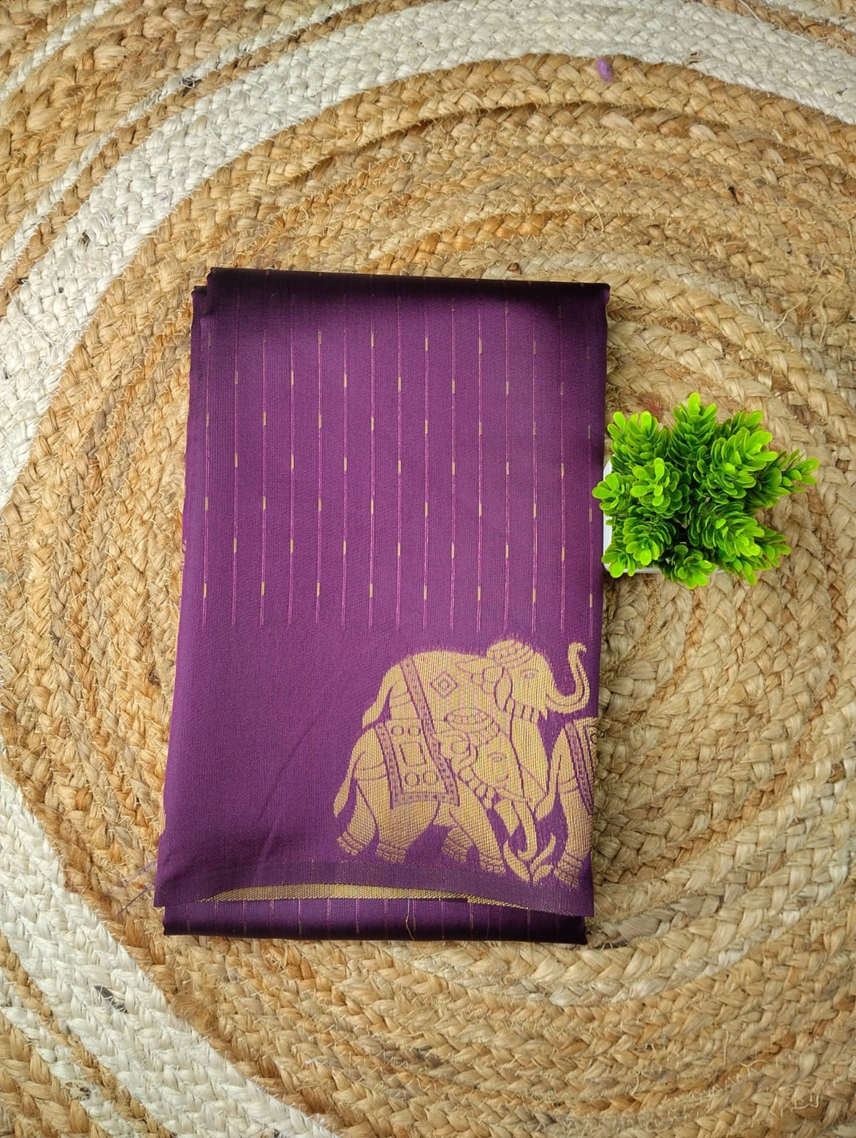 Elephant Border Soft Silk Saree | purple Main image